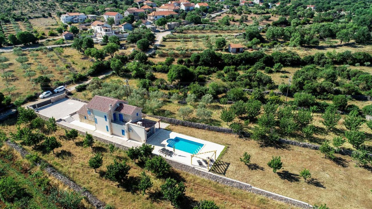 Villa Padelin Sukosan Luaran gambar
