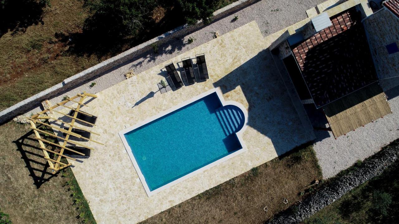 Villa Padelin Sukosan Luaran gambar